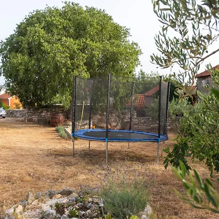 Feriehus In Najevi With Private Swimming Pool, Be Inside Or Outside Dograde