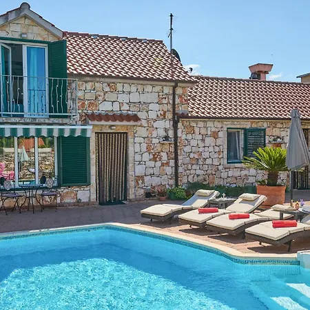 In Najevi With Private Swimming Pool, Be Inside Or Outside *